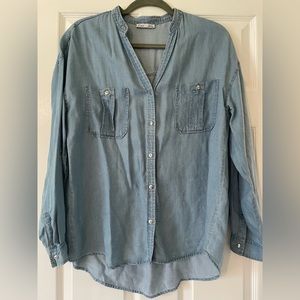 EUC Dex Women’s Denim Button Down Shirt, Size Medium